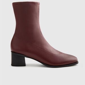 NWT Quince Italian Leather Stretch Sock Bootie